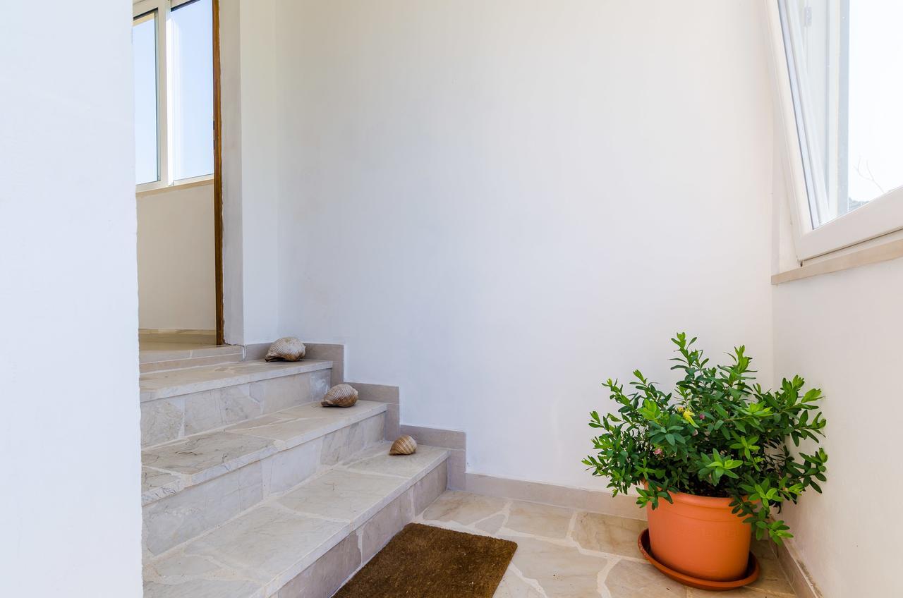 Apartment & Rooms Mazdin Banici Exterior photo